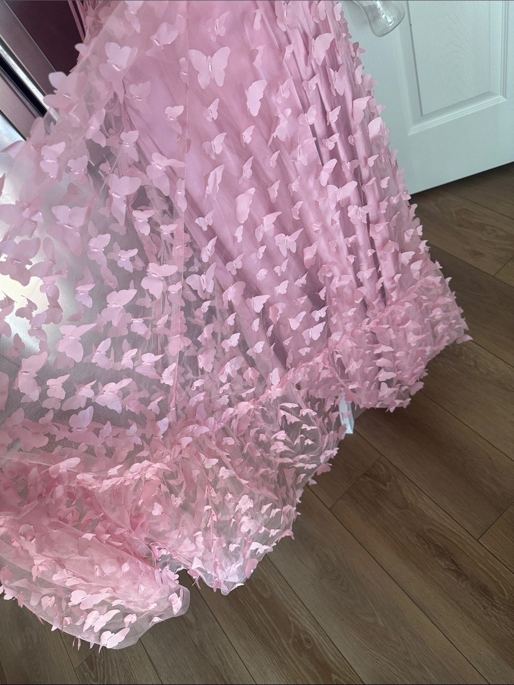 Mable Zuri Butterfly dress in pink - Picture 7 of 9
